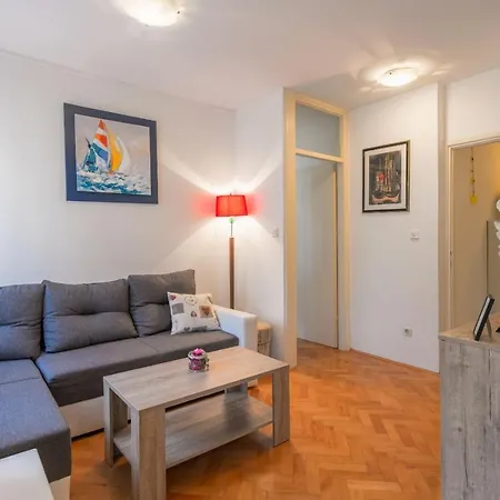 Azzuro Albero * Split